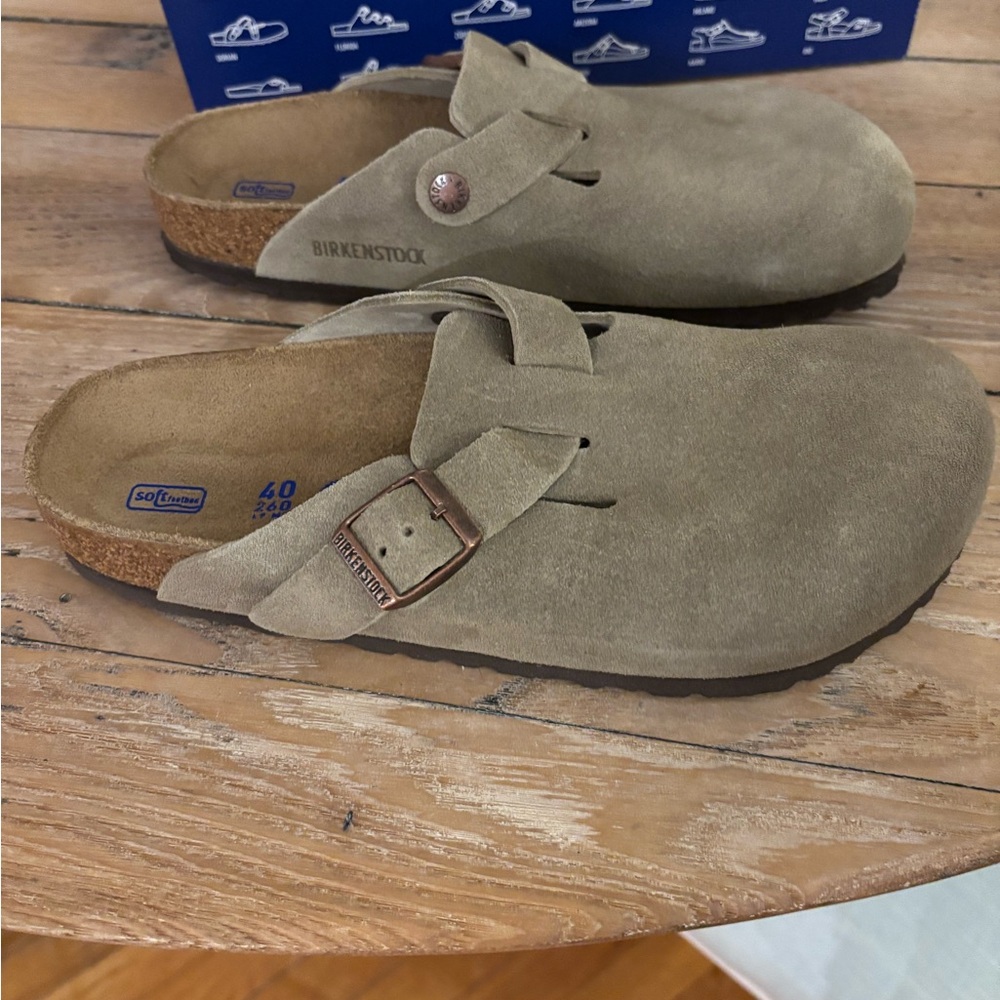 New in Box Women’s Birkenstock Boston Clogs Taupe Soft Bed SZ 40 - Picture 9 of 11